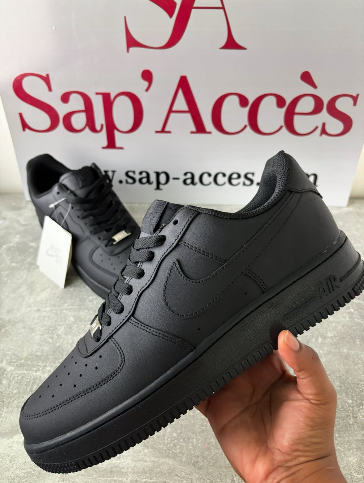 Air Force 1 - Full Black Sap Acces