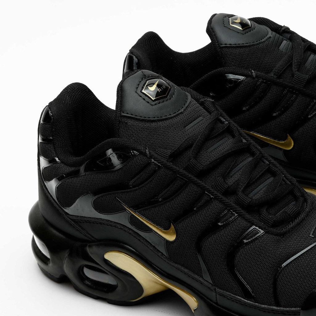 Tn Air Max Plus - Black / Gold Sap Acces