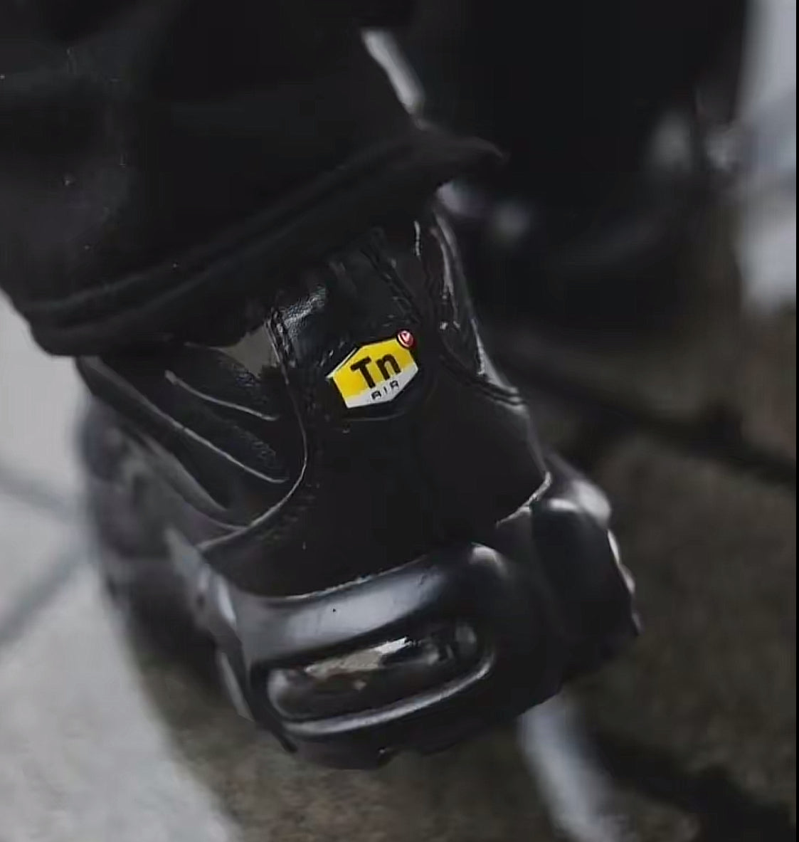 nike air max plus tuned 1 tn triple black