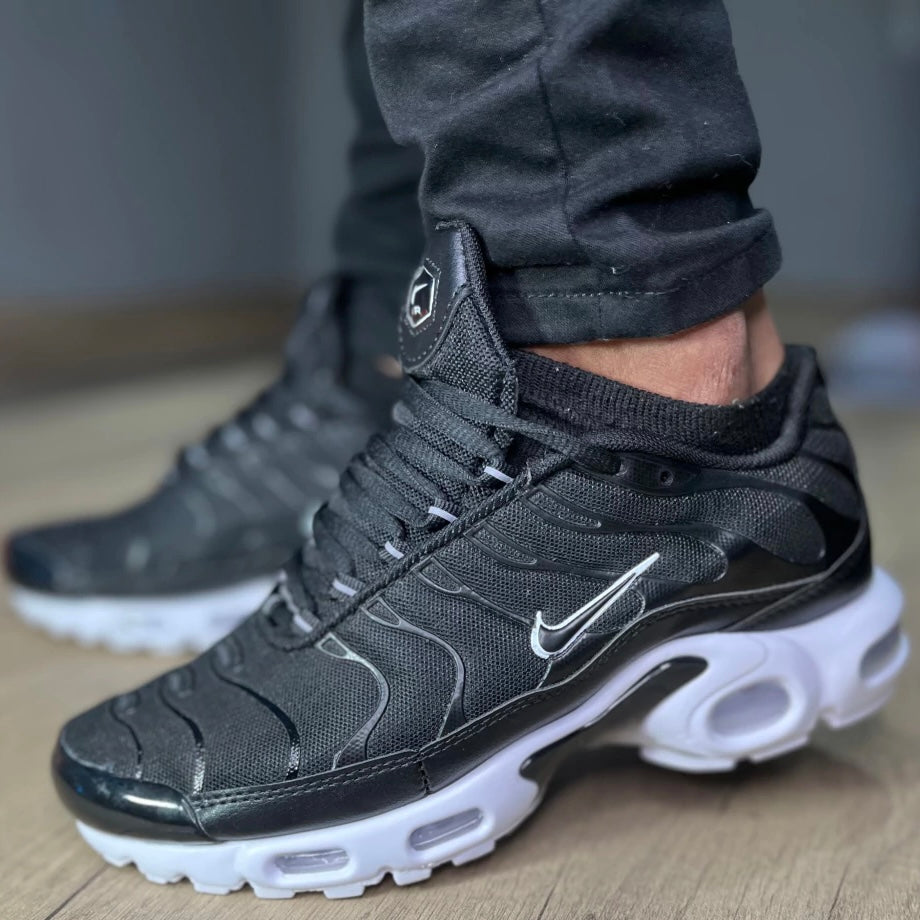 Tn - Air Max Plus Black and White Sap Acces