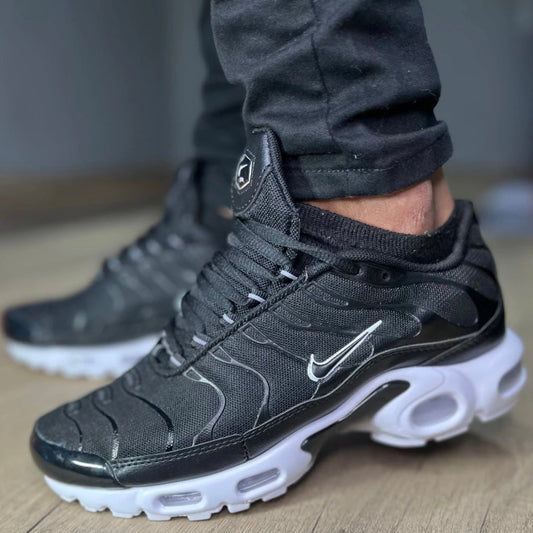 Tn - Air Max Plus Black and White Sap Acces