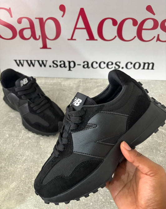 New balance 327- Full black Sap Acces