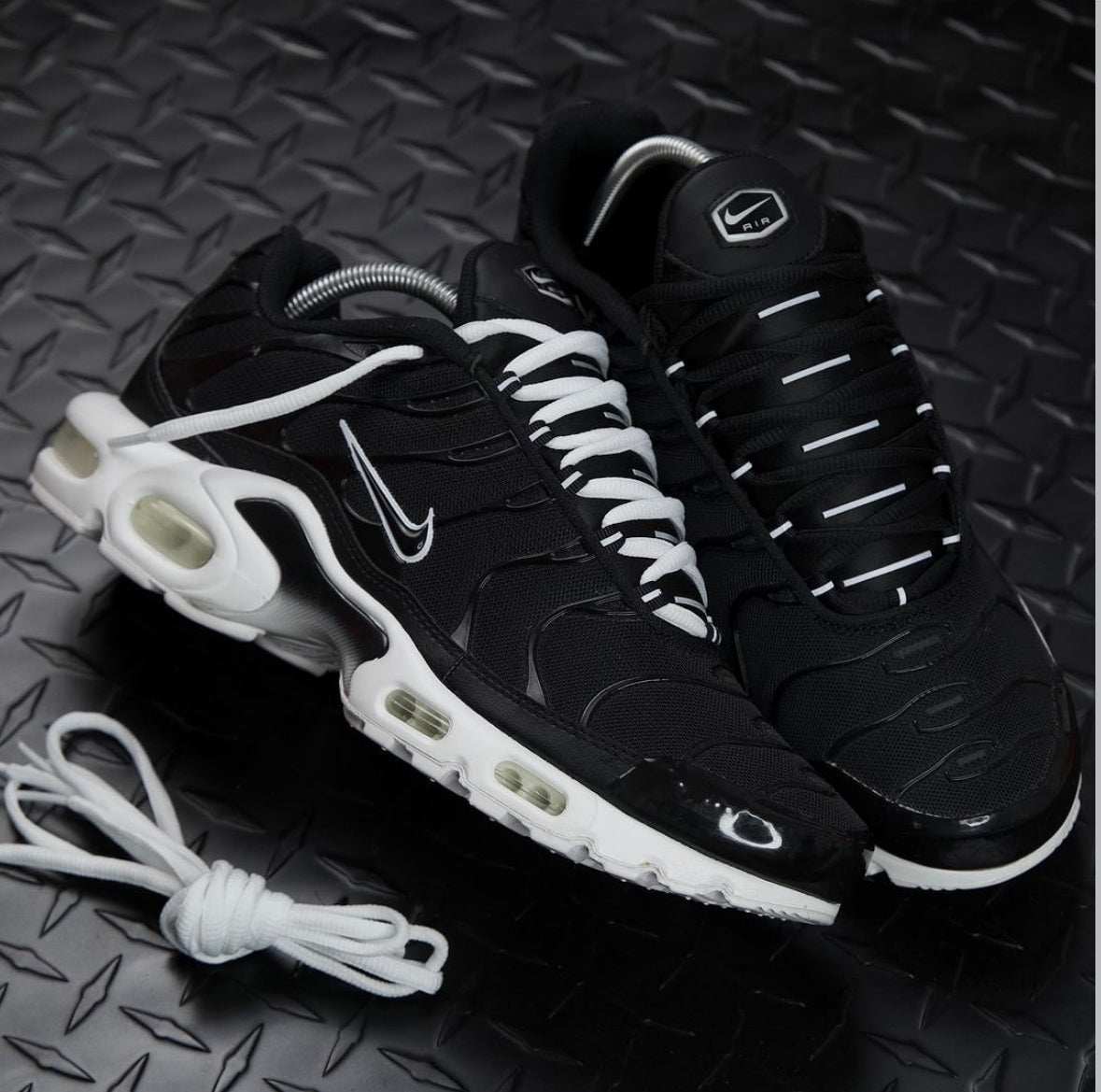 Tn - Air Max Plus Black and White Sap Acces