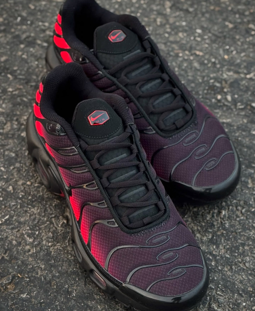 Tn - Black and Red Sap Acces