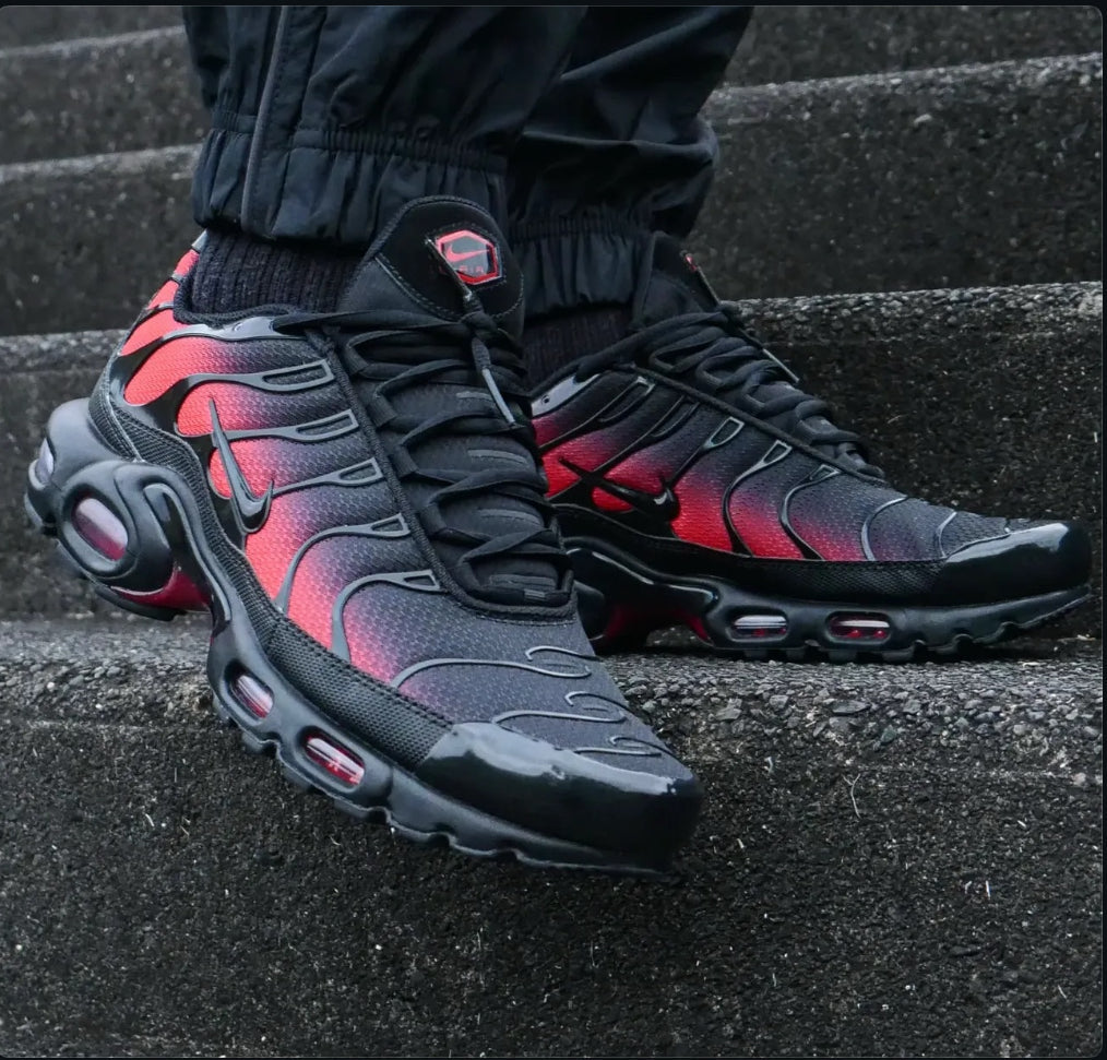 Tn - Black and Red Sap Acces