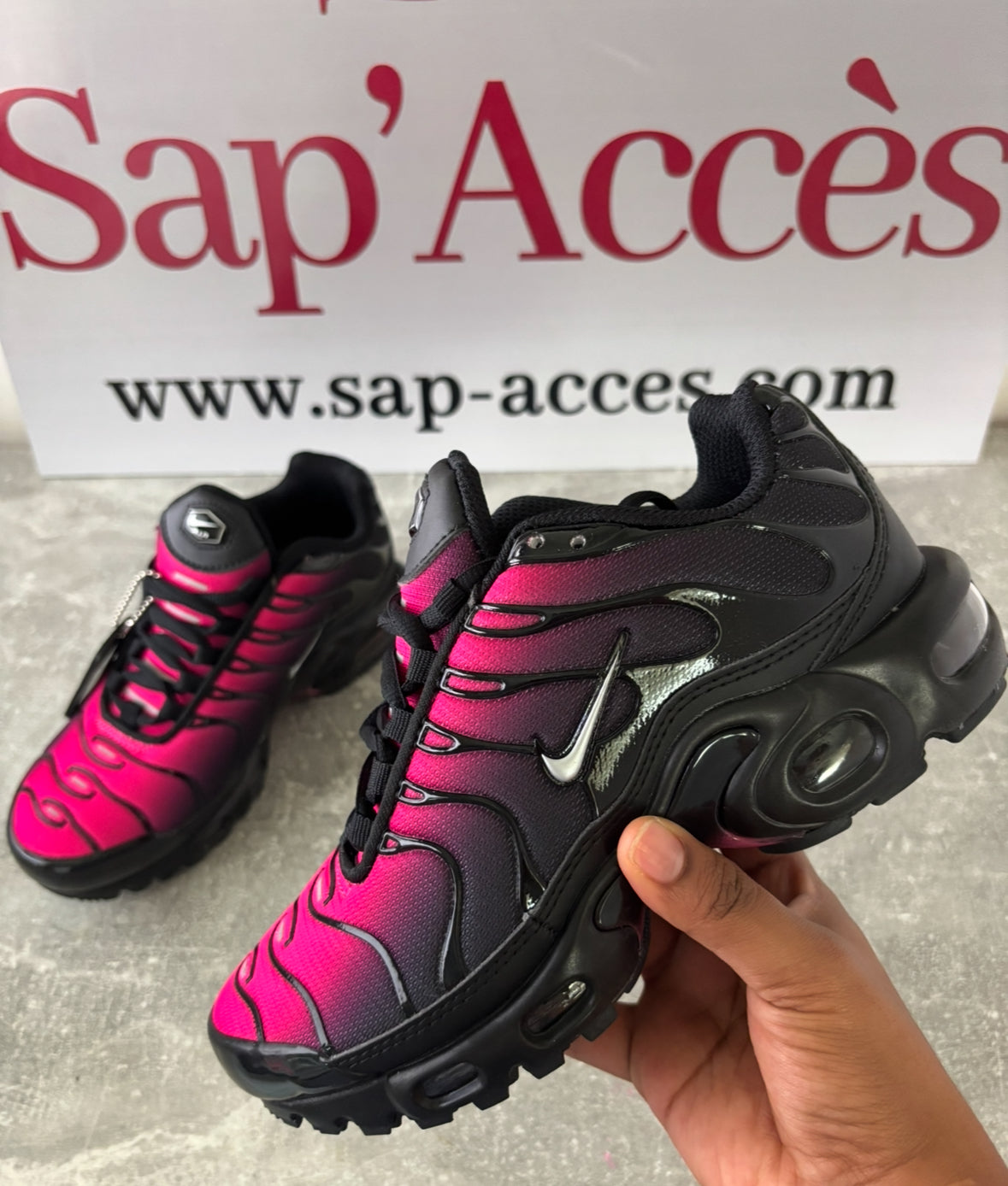 Tn Air Max Plus - Black Pink Gredient Sap Acces