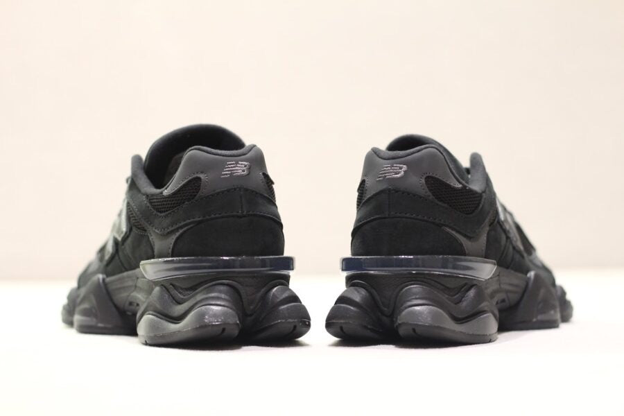 New balance 9060 - Full Black Sap Acces